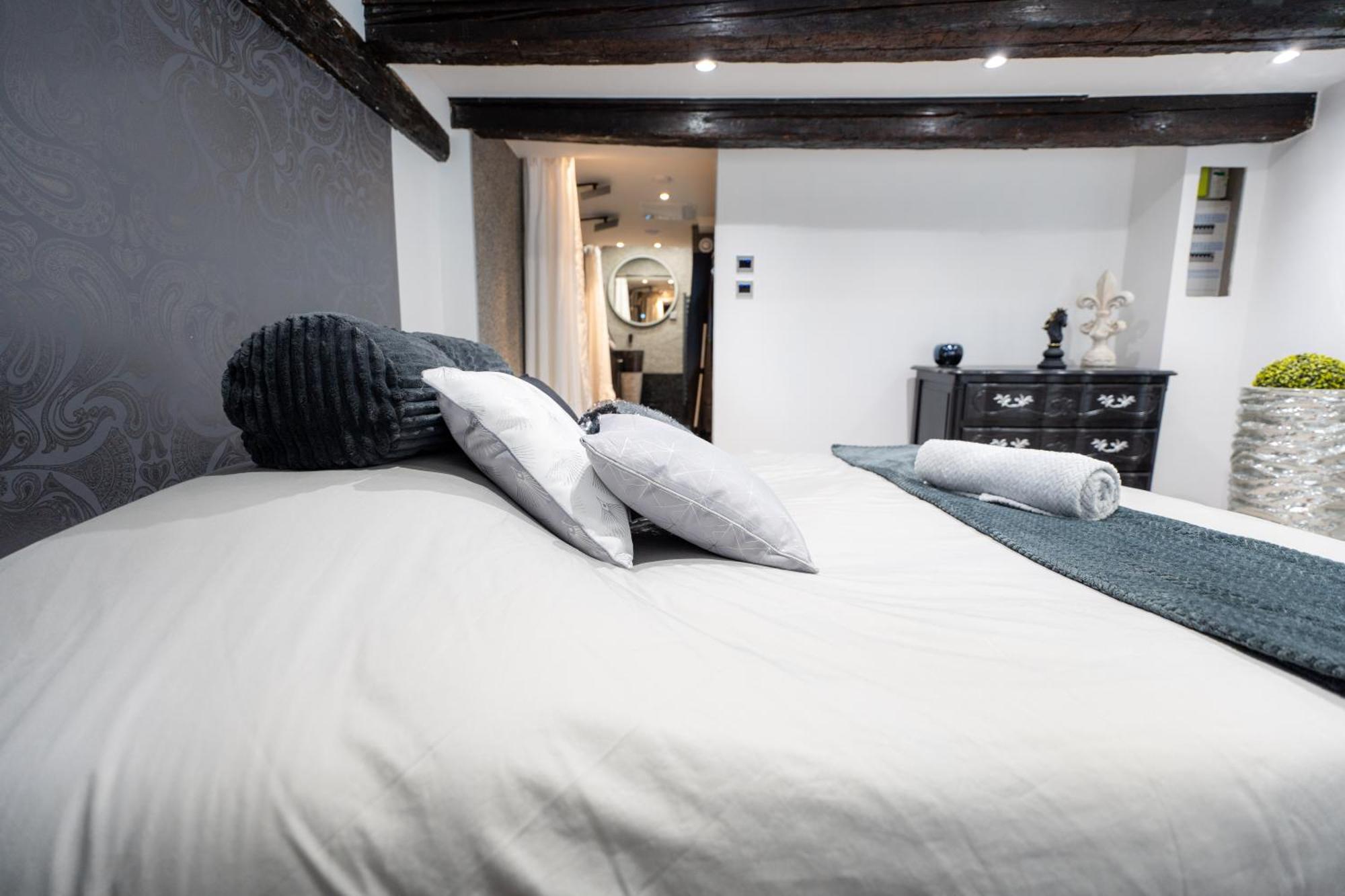 Appartement Des Chevaliers - Designed By C.M Selestat Luaran gambar